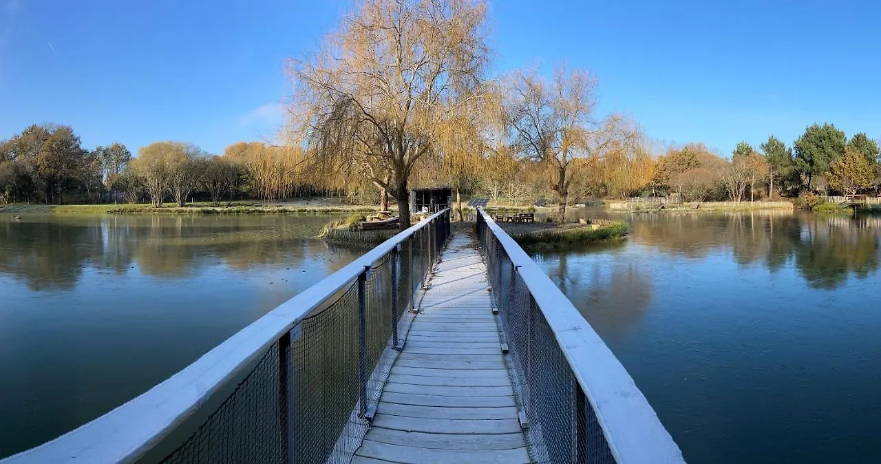 Ecolodge Charles Ashton Hebergement Insolite Sur L'Eau Sarzeau 0*,  France