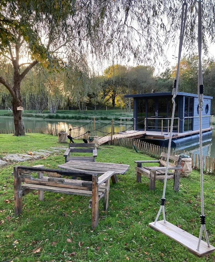 Ecolodge Charles Ashton Hebergement Insolite Sur L'Eau Sarzeau Campsite