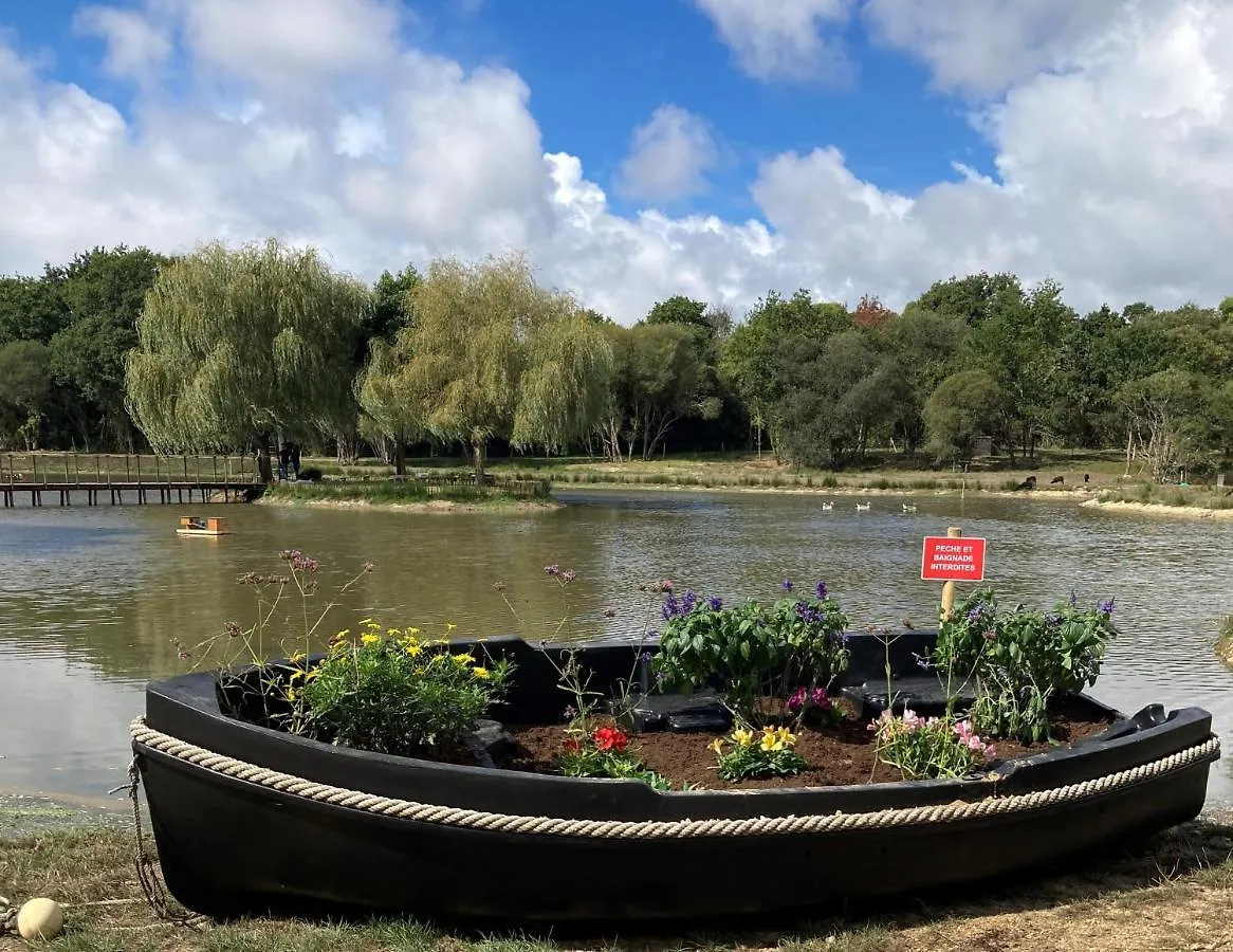 Ecolodge Charles Ashton Hebergement Insolite Sur L'Eau Sarzeau